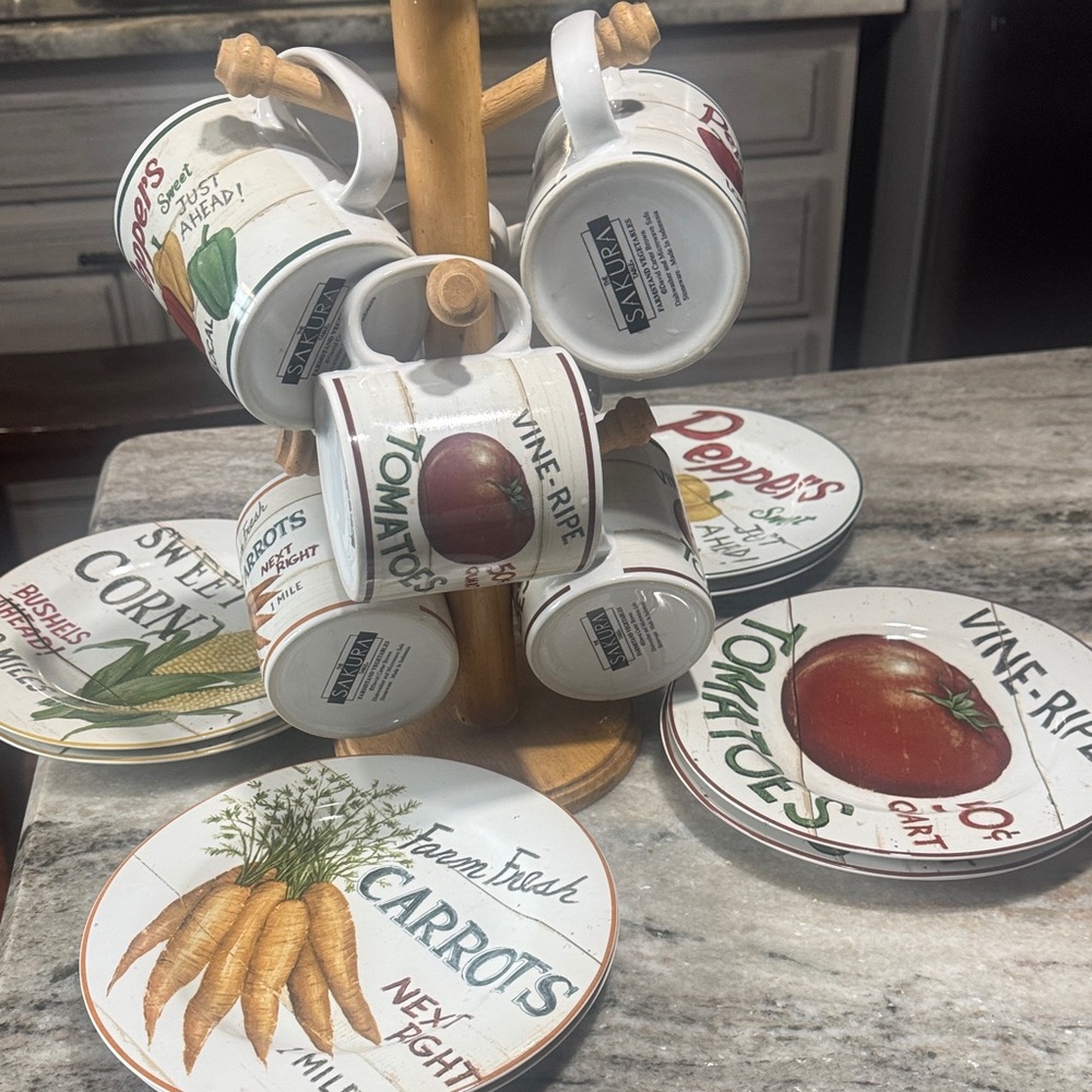Sakura Farmstand Vegetables Stoneware Set 6 Mugs 8 Plates‎ David Carter Brown